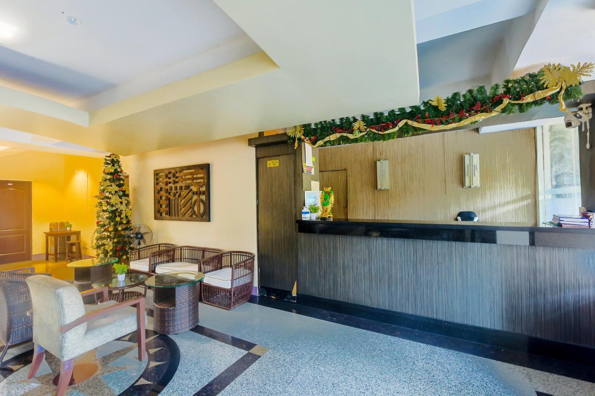 Cote D' Azure Hotel Las Pinas Exterior photo